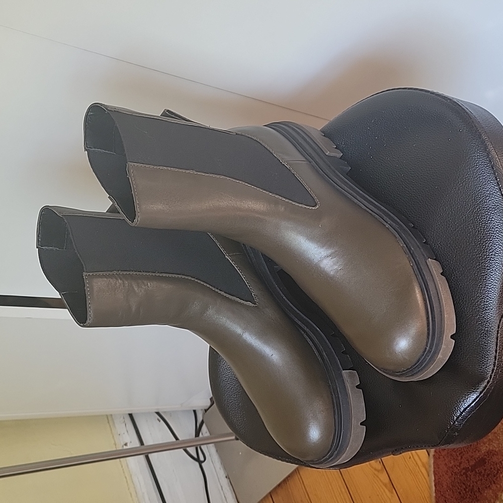 🎉HP🎉NWT ZARA LEATHER ANKLE BOOTS - Picture 3 of 17